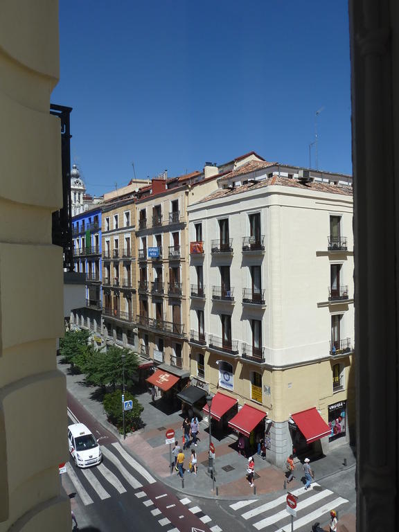 Hostal Mayor Madrid Exterior photo
